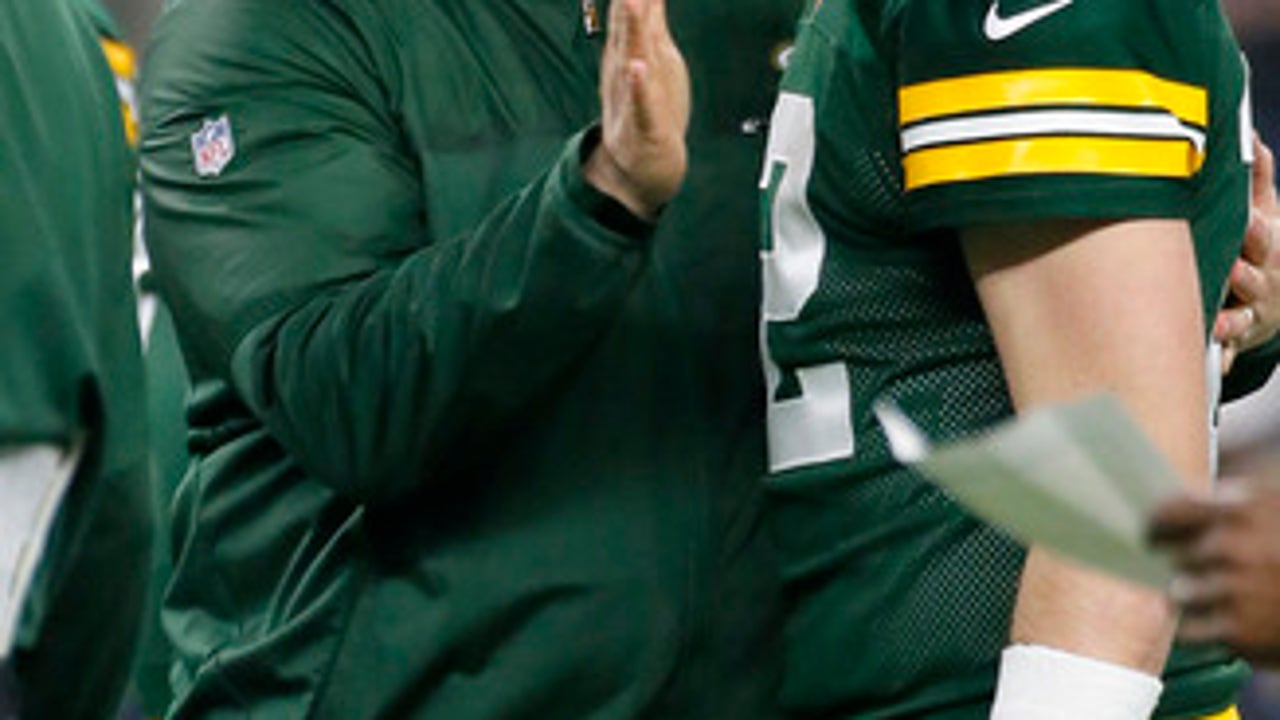 Packers flip script, experience last-second playoff win
